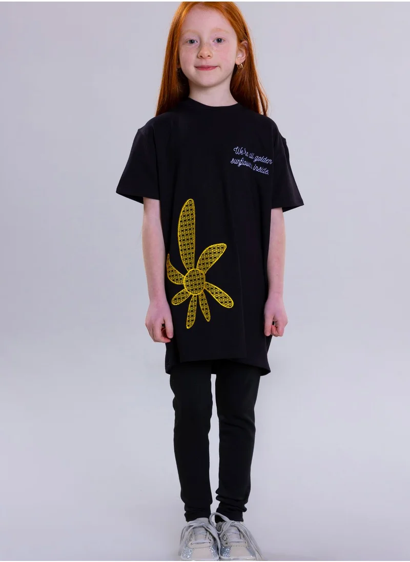 Pear Concept Kids Sunflower Embroidered T-Shirt