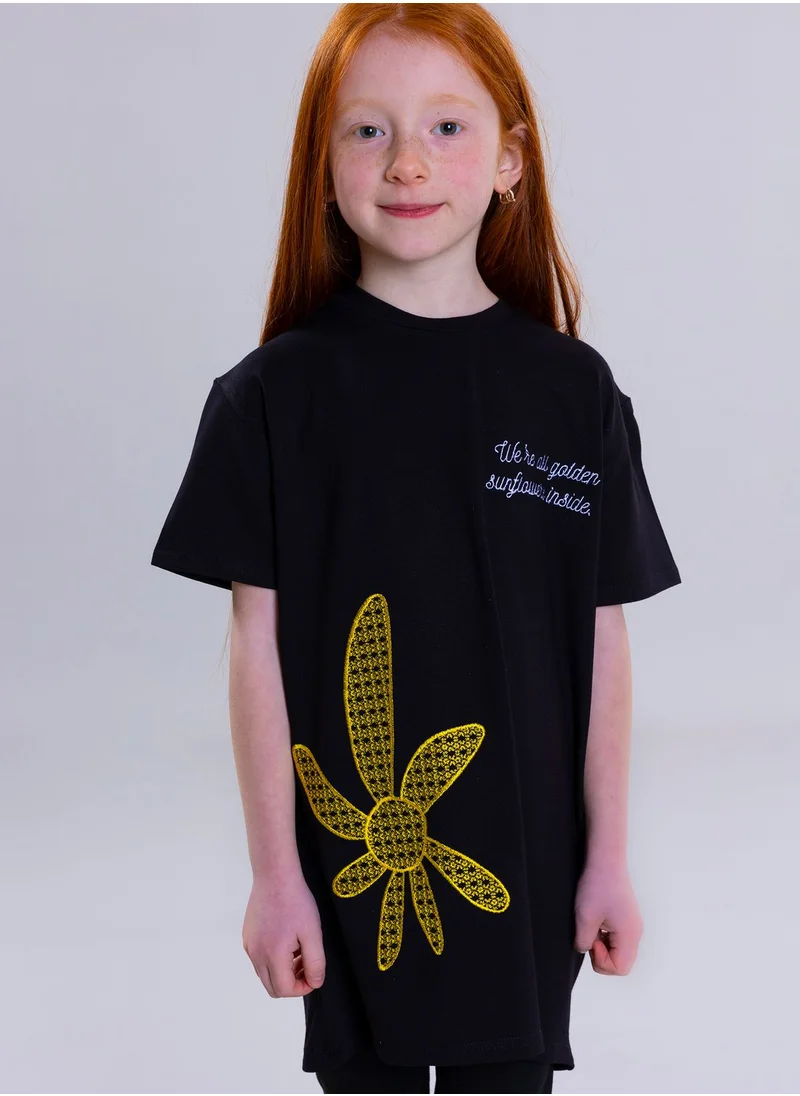 Pear Concept Kids Sunflower Embroidered T-Shirt