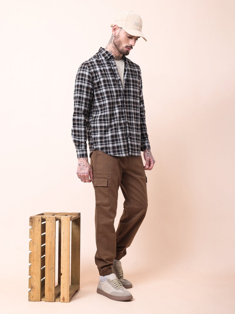 British Club Men Brown Solid Cargo Joggers - Image 3
