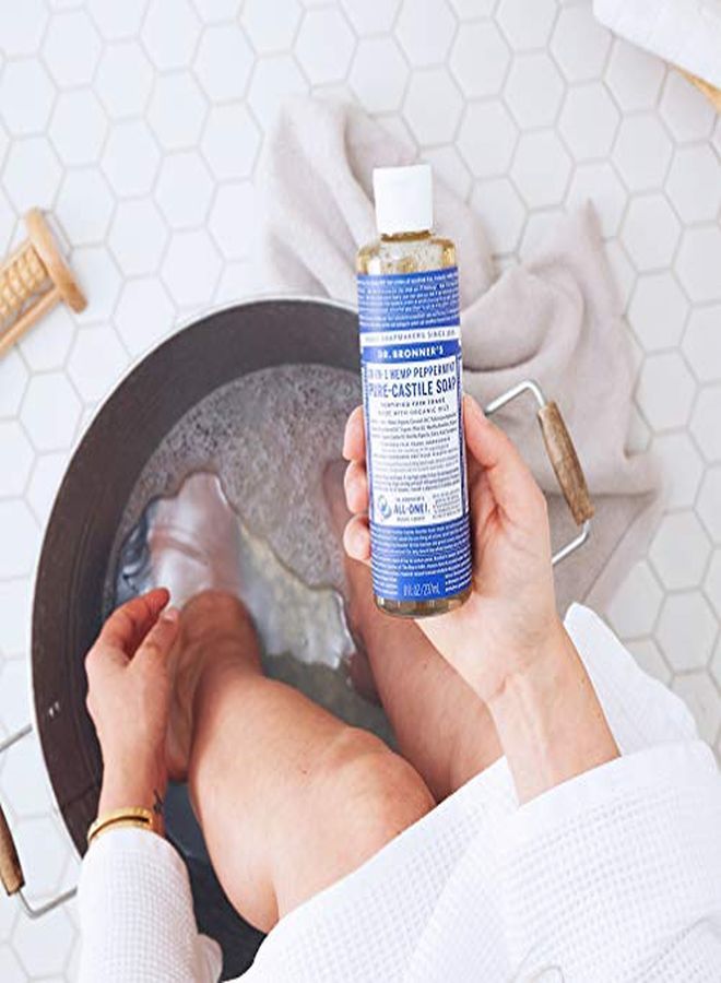 Dr. Bronner's دكتور برونر - صابون سائل نقي من قشتالة (نعناع، 8 أونصة) - مصنوع من زيوت عضوية، 18 استخدامًا في 1: الوجه والجسم والشعر والغسيل والحيوانات الأليفة والأطباق، مركّز، نباتي، غير معدّل وراثيًا - Image 3