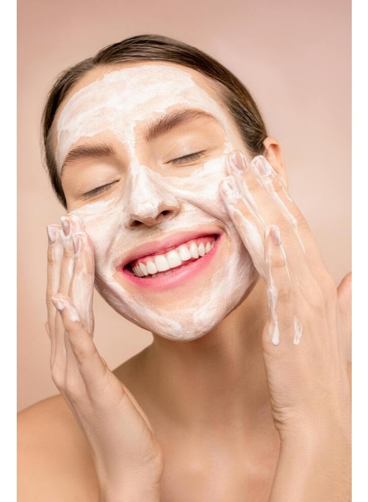 dr.Clinic DR. CLINIC | Prebiotic Soap for Dry & Combination Skin | Alpha-Arbutin, Moisturizing & Brightening | Hydrating, Skin Tone Evening | Gentle Daily Cleansing Bar | 100g - Image 5