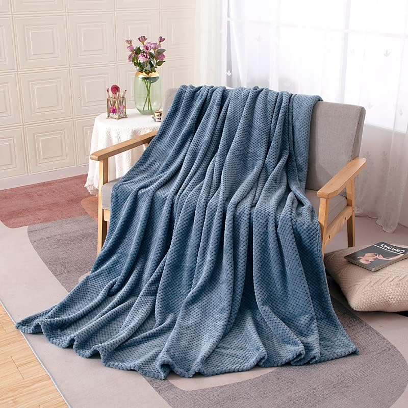 VIDSID Plush blanket, Super Soft and Warm 100 * 150cm Throw Blanket for Couch, Cozy, Fuzzy and Lightweight (Water Blue 100 * 150cm) - Image 2