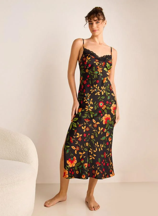 سبلاش فيڤ فستان ساتان بطبعة زهور بأشرطة قابلة للتعديل