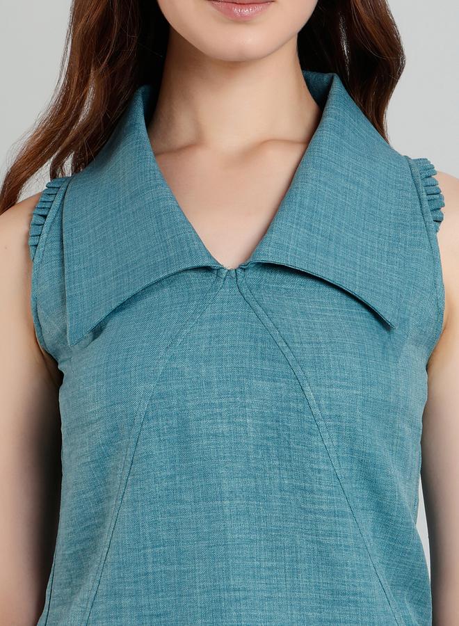 ميش توب نسائي أزرق سادة بدون أكمام بياقة واسعة - Image 2