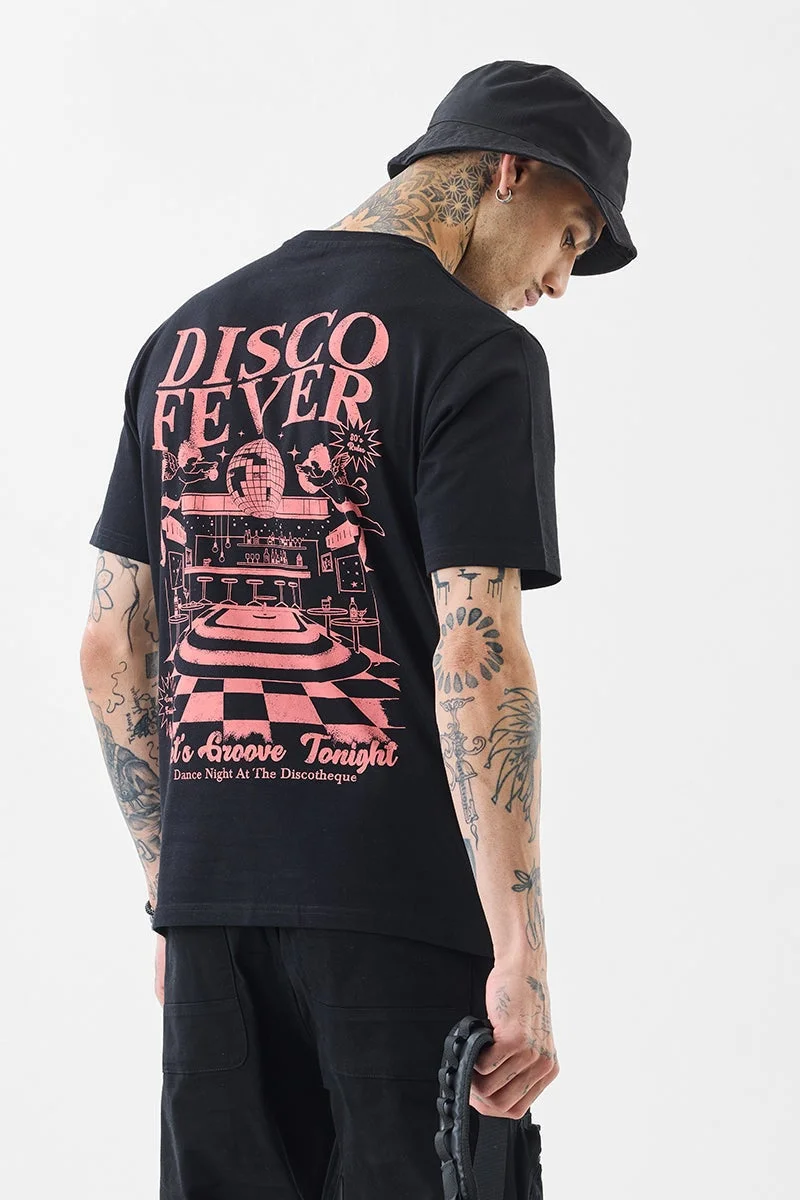 سنيتش تيشيرت أسود مطبوع برسومات بقصة ضيقة