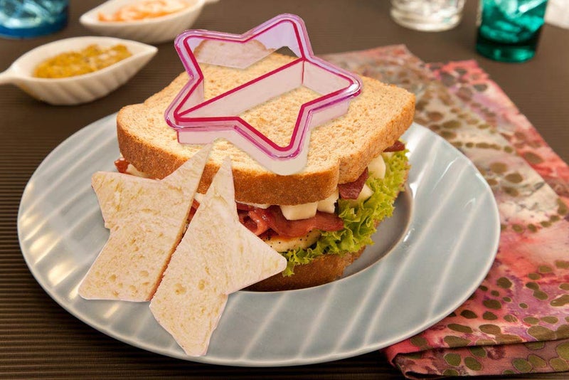 IELEK Sandwich Bread Cutters Set for Kids Bento Lunch Box Mold Supplies Vegetable Fruit Crust Shapes Cookie Cutters - Image 4