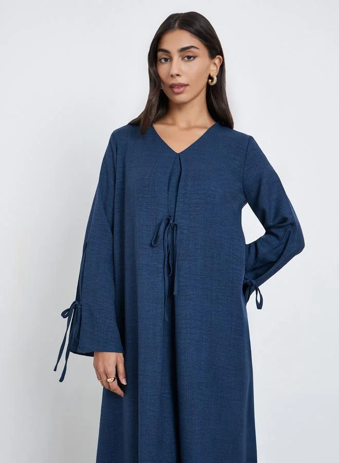 Amirah Amirah Navy Blue Tie-Detail V Neck Jalabiya