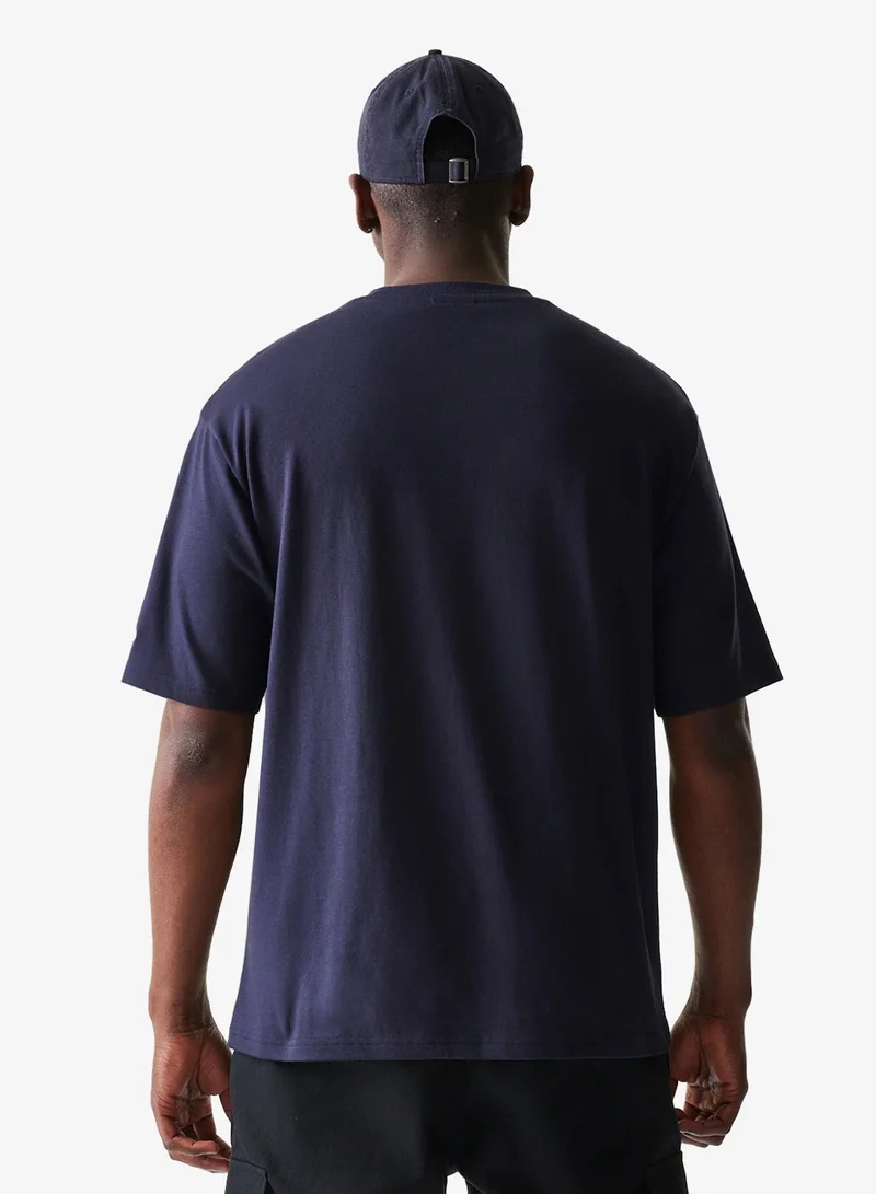 NEW ERA Graphic Logo Oversized T-Shirt