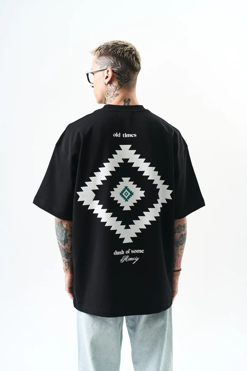 ريسباير تي شيرت رجالي مقاس كبير (Oversize) بطبعة "Memory"، أسود