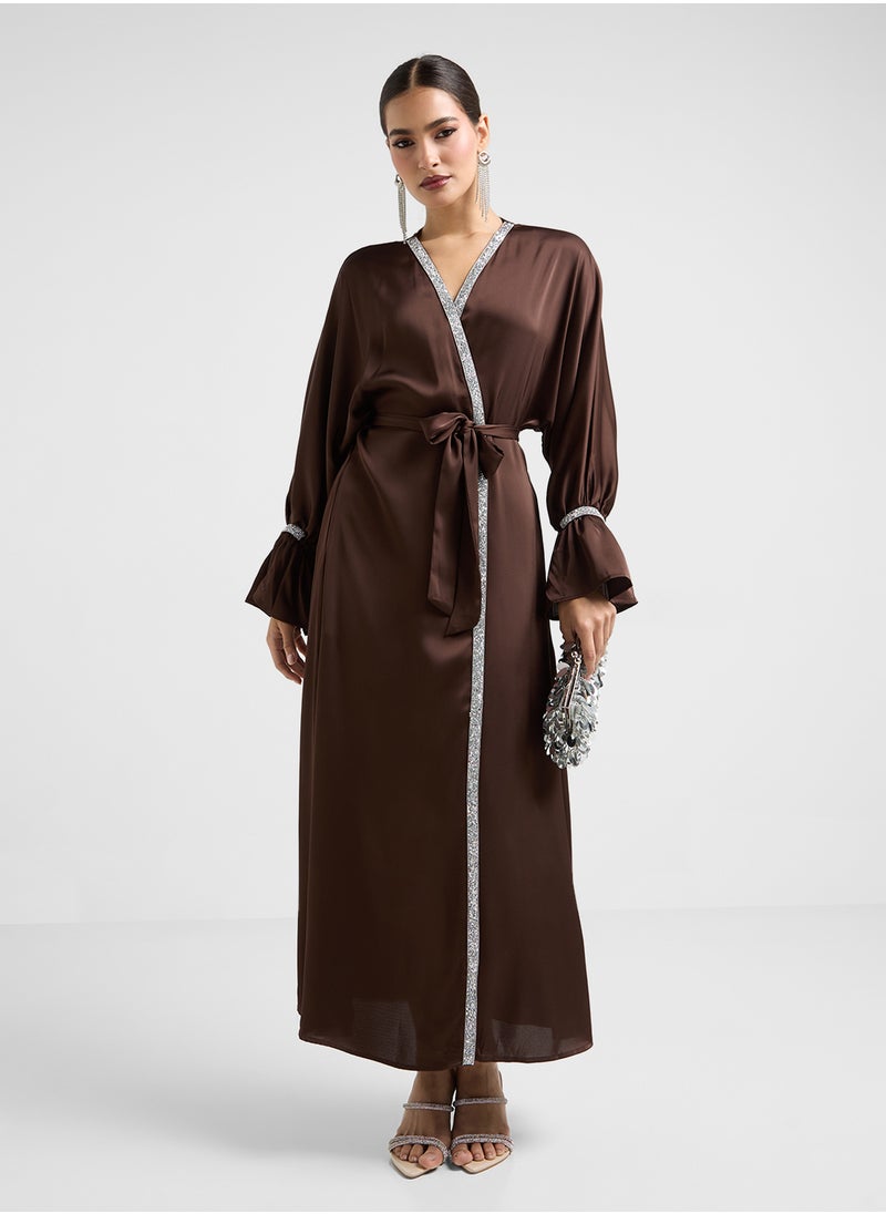 Khizana Abaya With Shimmer Trim  - Image 4