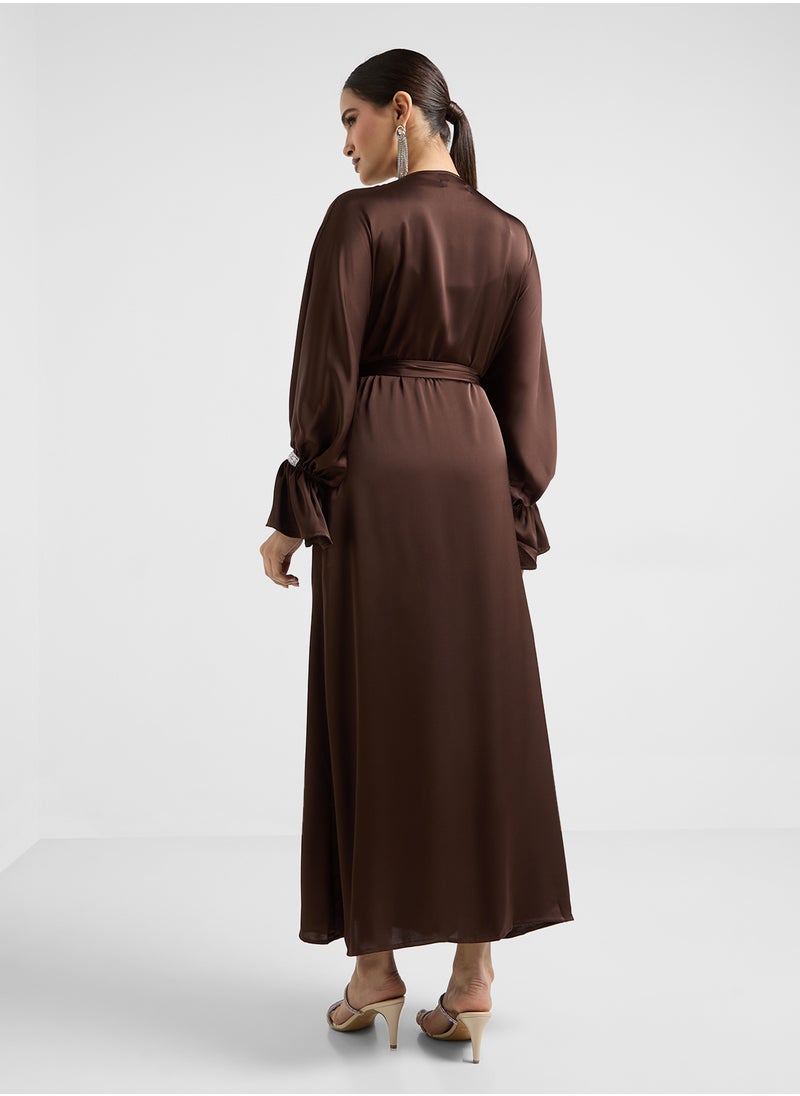 Khizana Abaya With Shimmer Trim  - Image 2