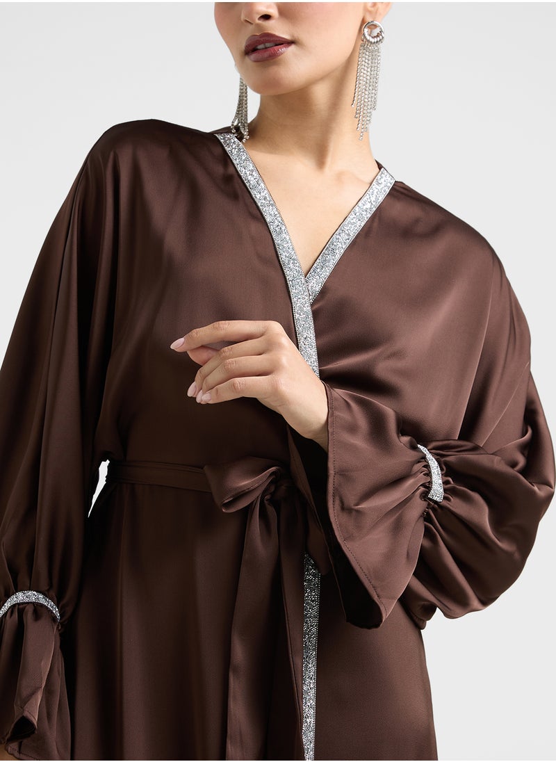 Khizana Abaya With Shimmer Trim  - Image 3