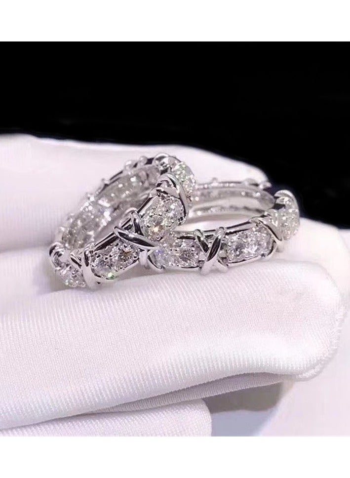 Inlaid Zircon Ring Fashion Ring in White Gold 