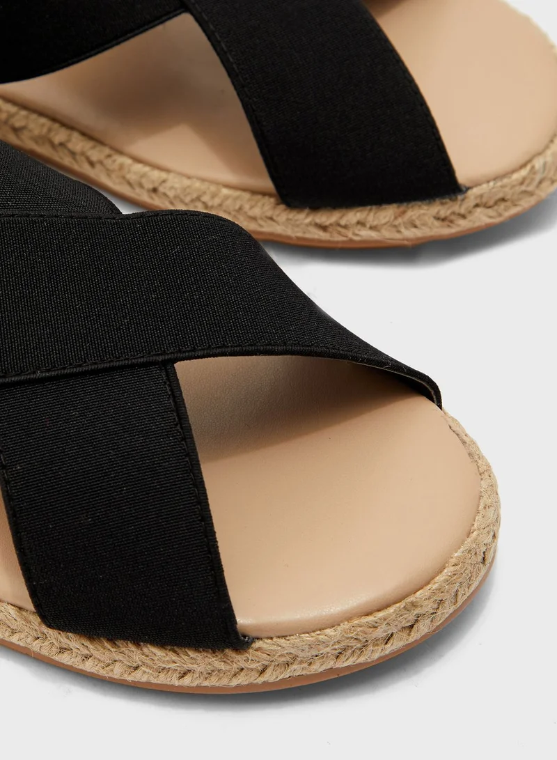 DOROTHY PERKINS Fletcher Stretch Crossover Flat Sandal