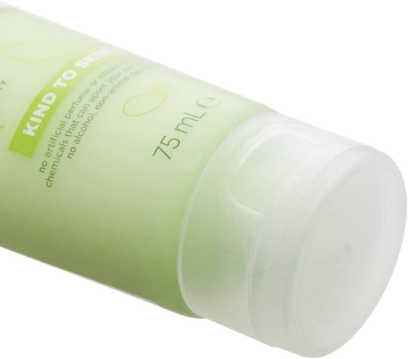 Simple Kind to Skin Smoothing Facial Scrub 75 ml - Image 3