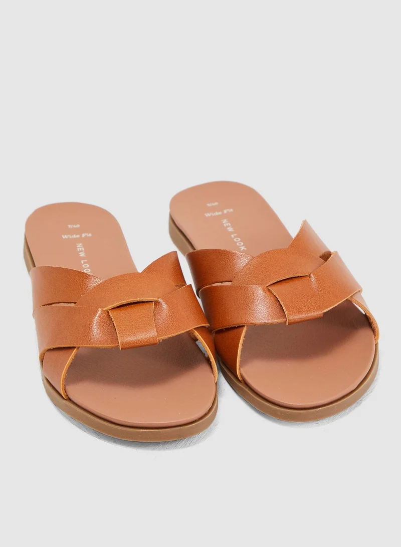 NEW LOOK Wide Fit Hootie Flat Sandal - Brown