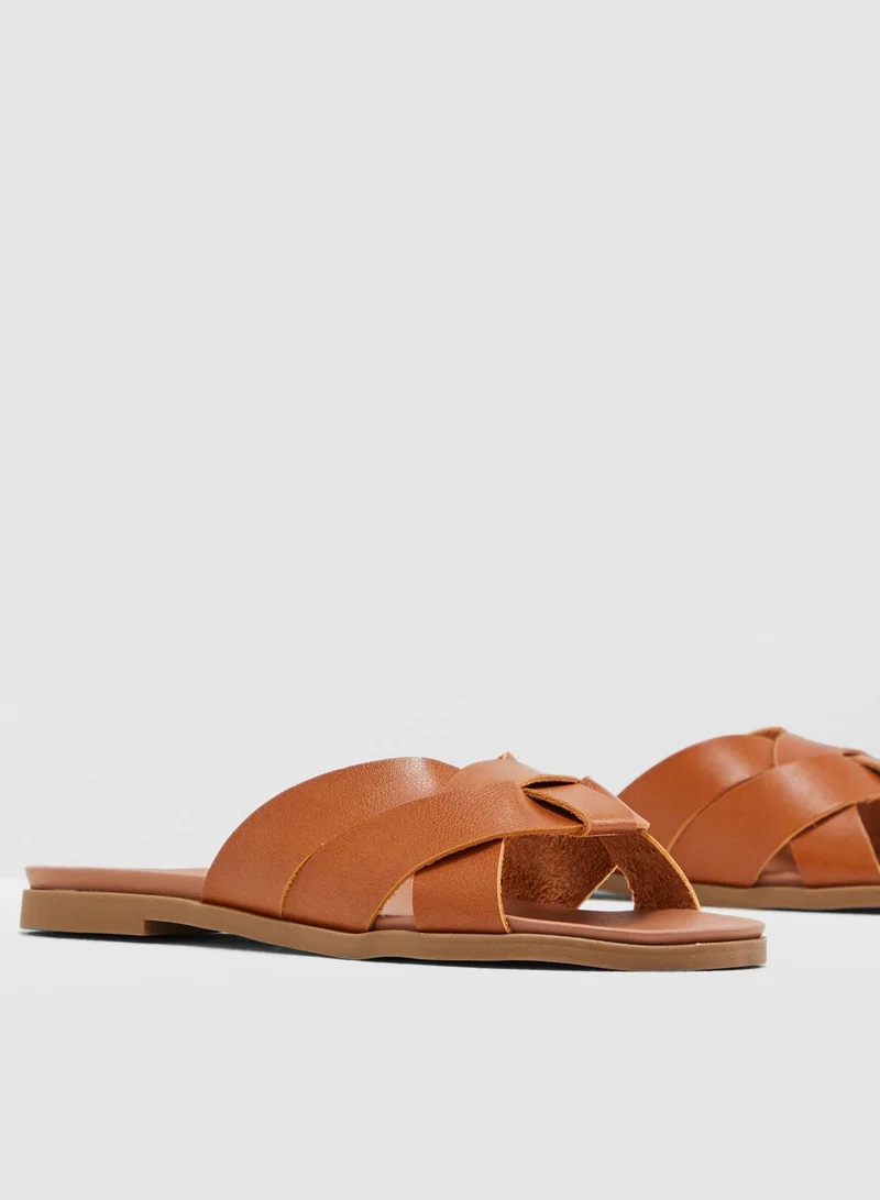 NEW LOOK Wide Fit Hootie Flat Sandal - Brown
