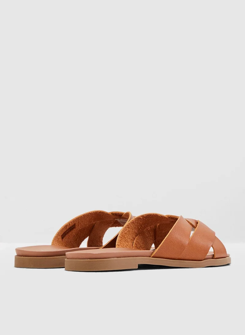 NEW LOOK Wide Fit Hootie Flat Sandal - Brown