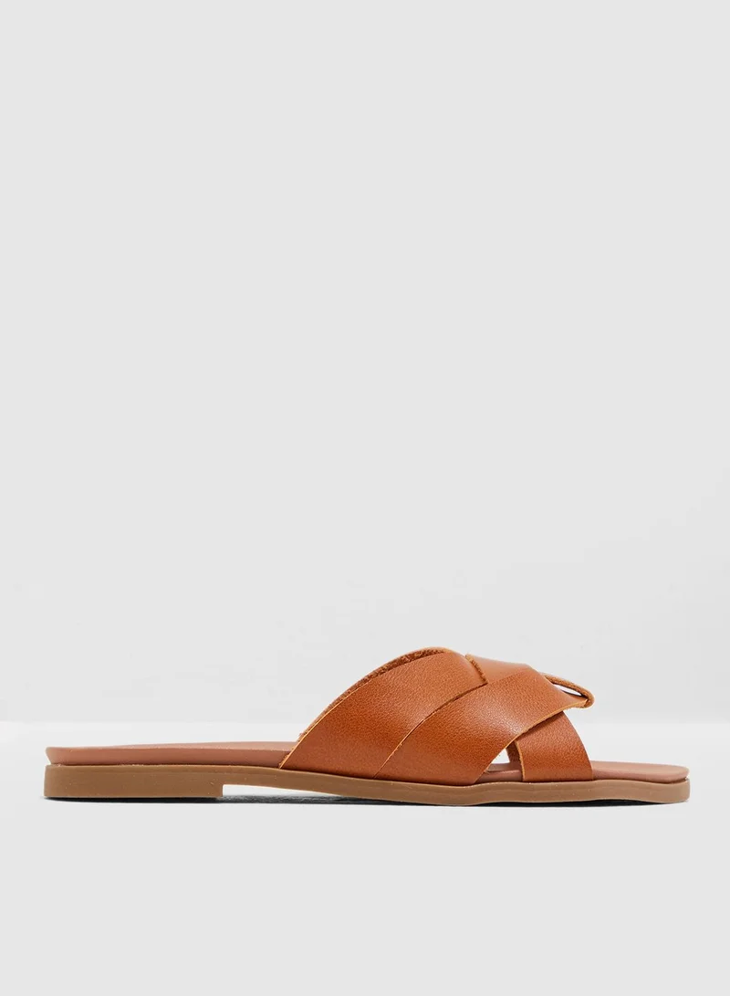 NEW LOOK Wide Fit Hootie Flat Sandal - Brown