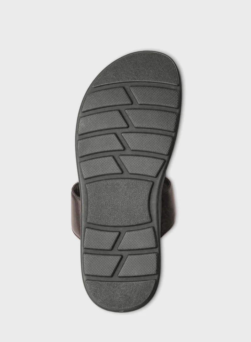 Language Winston Sandals