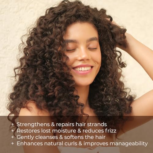 Naturali Hydrating Co-Wash Shampoo & Conditioner with Aloe Vera, Banana & Oat Flour | Cleanses & Conditions in One Step | Strengthens & Hydrates &| Sulphate & Paraben Free Co-Wash for Wavy & Curly Hair | 200ml - Image 3