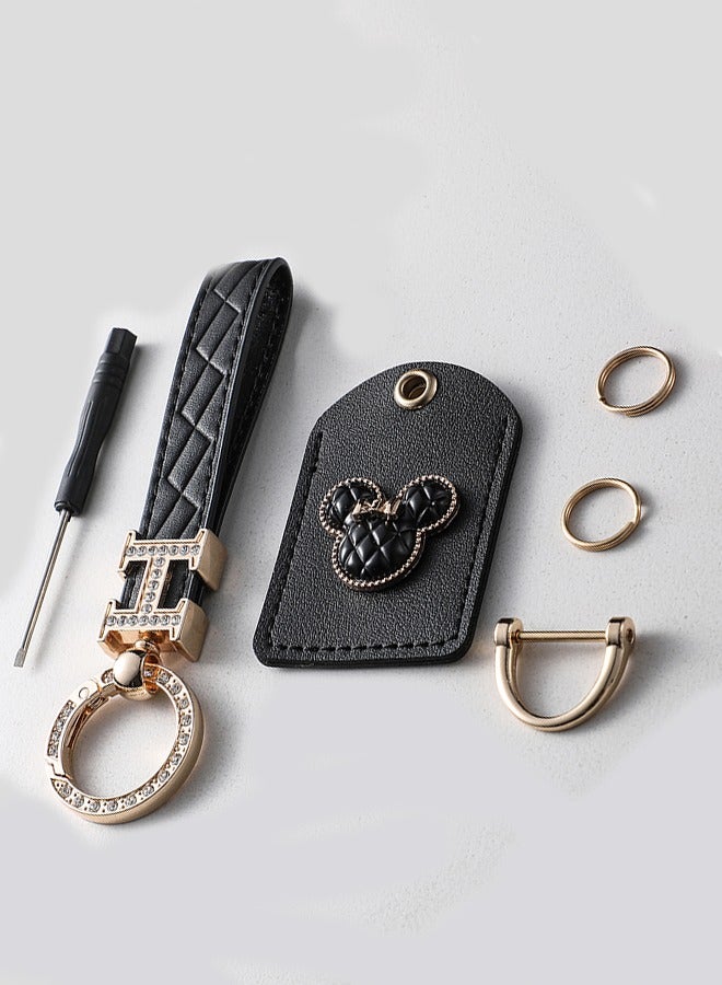 كيامور سلسلة مفاتيح أنيقة مصنوعة من المعدن والجلد المبطن  تشمل حافظة AirTag مطابقة. سلسلة مفاتيح عصرية مع حلقات ذهبية مزينة بالكريستال، مثالية للنساء، تحتوي على 3 حلقات مفاتيح لإضافة المزيد من الوظائف. مصنوعة من جلد أسود أنيق، توفر دوران 360 درجة، وتأتي في علبة هدايا فاخرة، مما يجعلها خيارًا مثاليًا كهدية. - Image 2