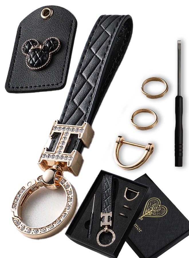 كيامور سلسلة مفاتيح أنيقة مصنوعة من المعدن والجلد المبطن  تشمل حافظة AirTag مطابقة. سلسلة مفاتيح عصرية مع حلقات ذهبية مزينة بالكريستال، مثالية للنساء، تحتوي على 3 حلقات مفاتيح لإضافة المزيد من الوظائف. مصنوعة من جلد أسود أنيق، توفر دوران 360 درجة، وتأتي في علبة هدايا فاخرة، مما يجعلها خيارًا مثاليًا كهدية. - Image 3