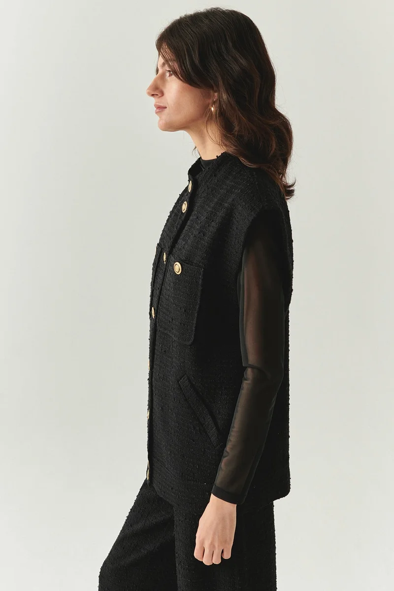 EXQUISE Button-Detailed Pocketed Regular Woven Black Vest