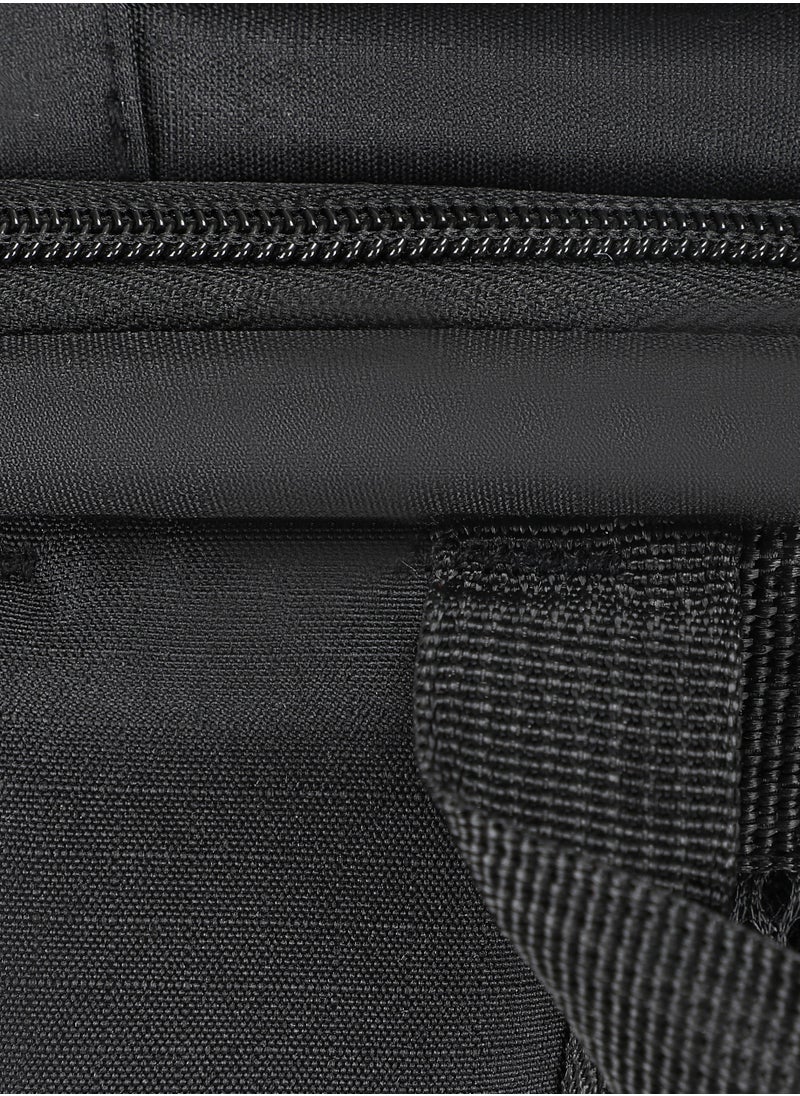 تراك - شنطة ظهر قماش من تراك | بمنفذ USB الموديل 1635-Black - Image 1