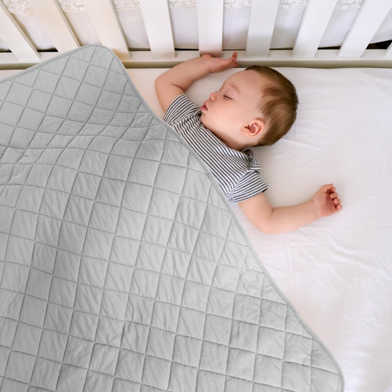Biloban Toddler Comforter & Crib Toddler Blanket, Super Soft Quilted and Lightweight Down Alternative Crib Comforter, 39x47 Inches, Grey - Image 4