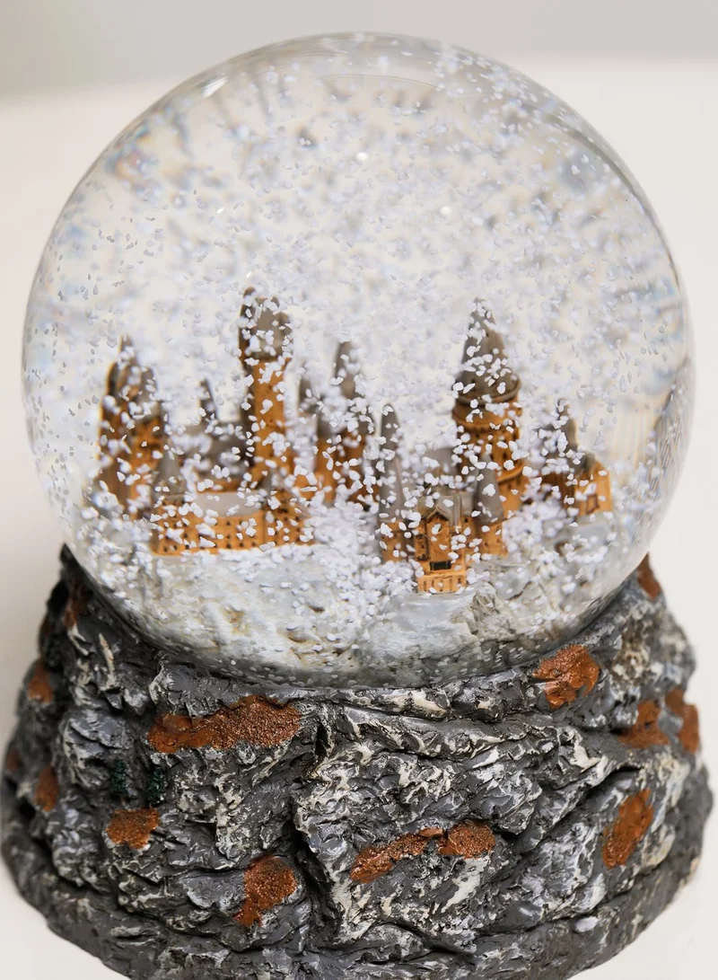 Half Moon Bay Harry Potter Hogwarts Snow Globe