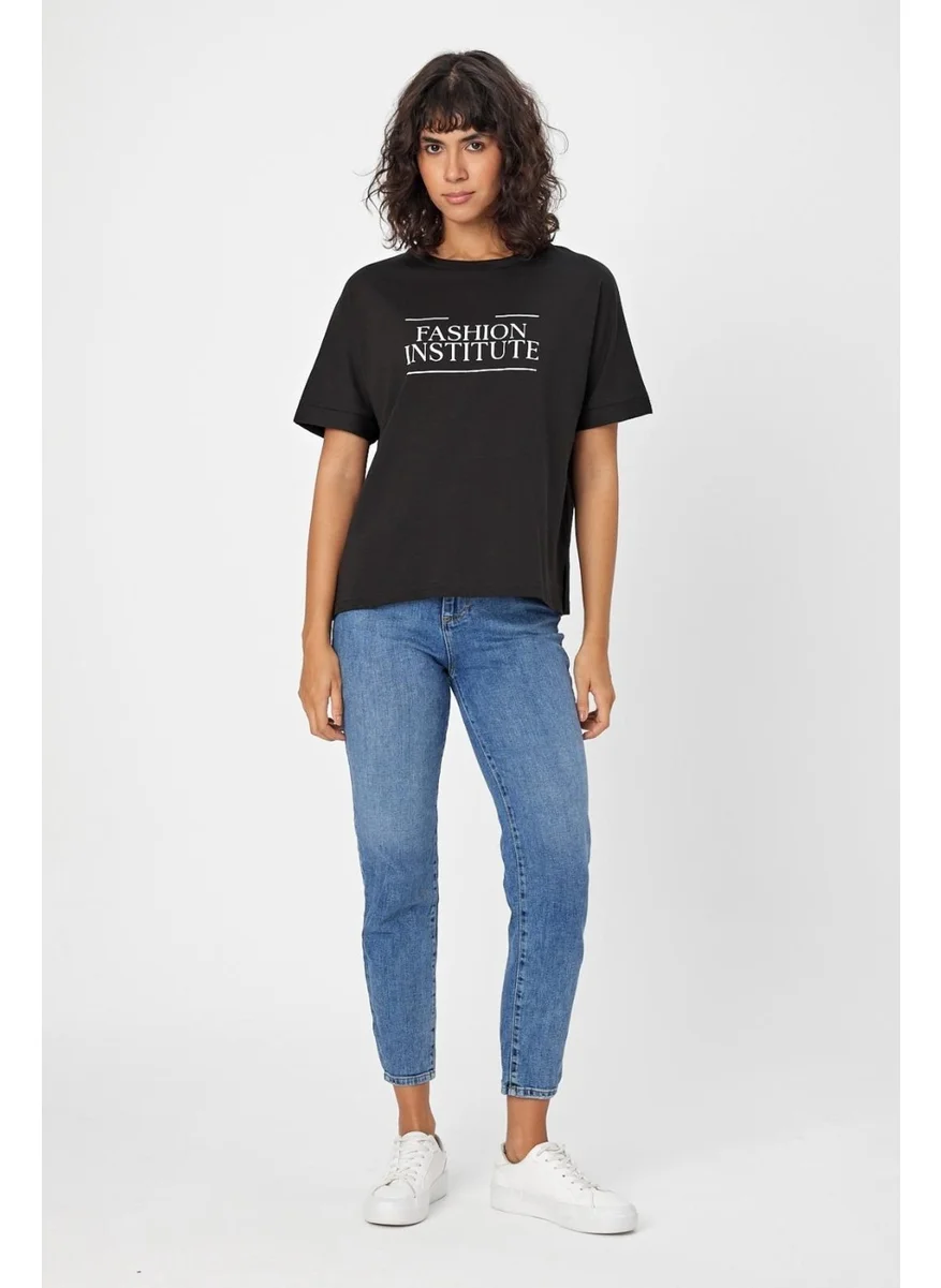 الكسندر جاردي Crew Neck Printed Slit T-Shirt (B24-00212)