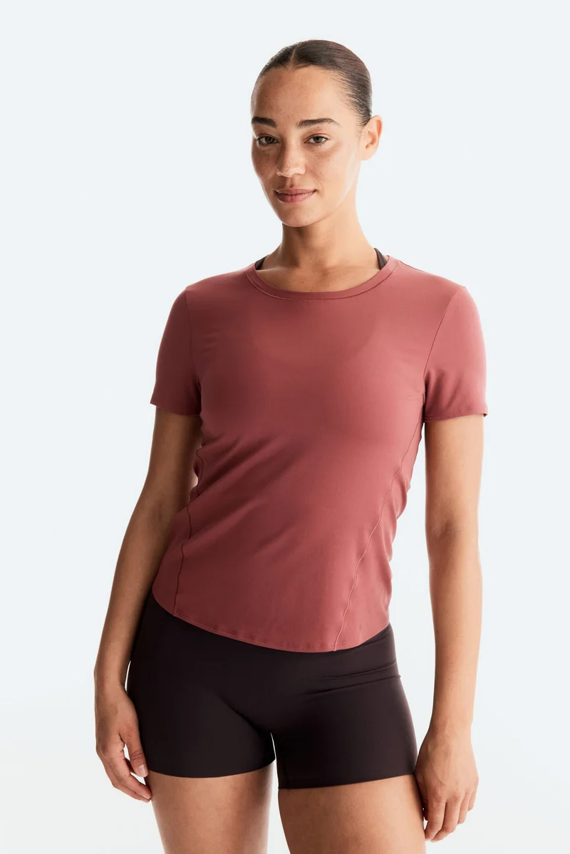 Sports top in DryMove™