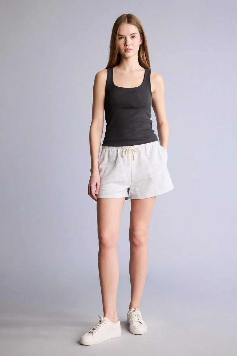 ديفاكتو Ribbed Tank Top