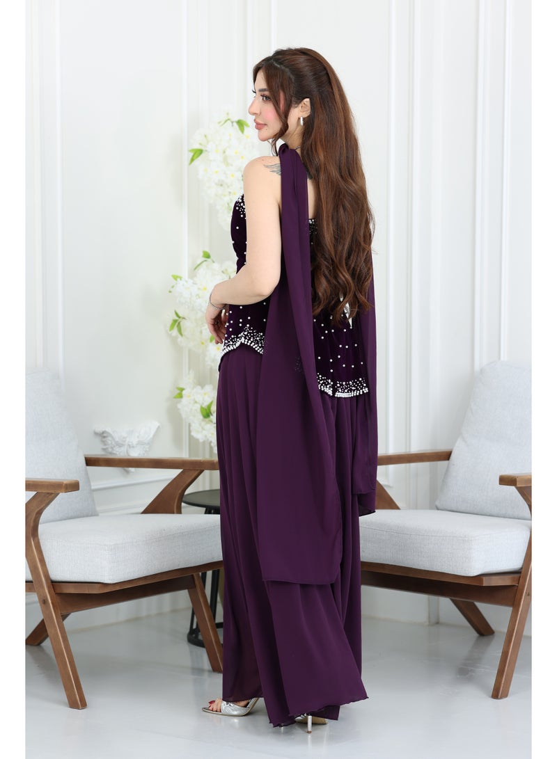 المصمم الحديث فستان سهرة مخمل انيق بتصميم يجمع بين الأناقة الكلاسيكية ولمسة عصرية جذابة - Image 3