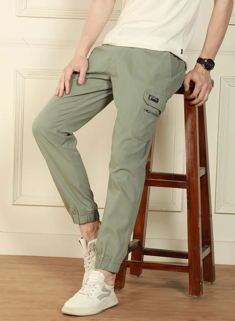 Dennis Lingo Relaxed Fit Sage Green Men's Cotton Lycra Solid Cargo Trouser, Mid Rise, Full Length, Casual