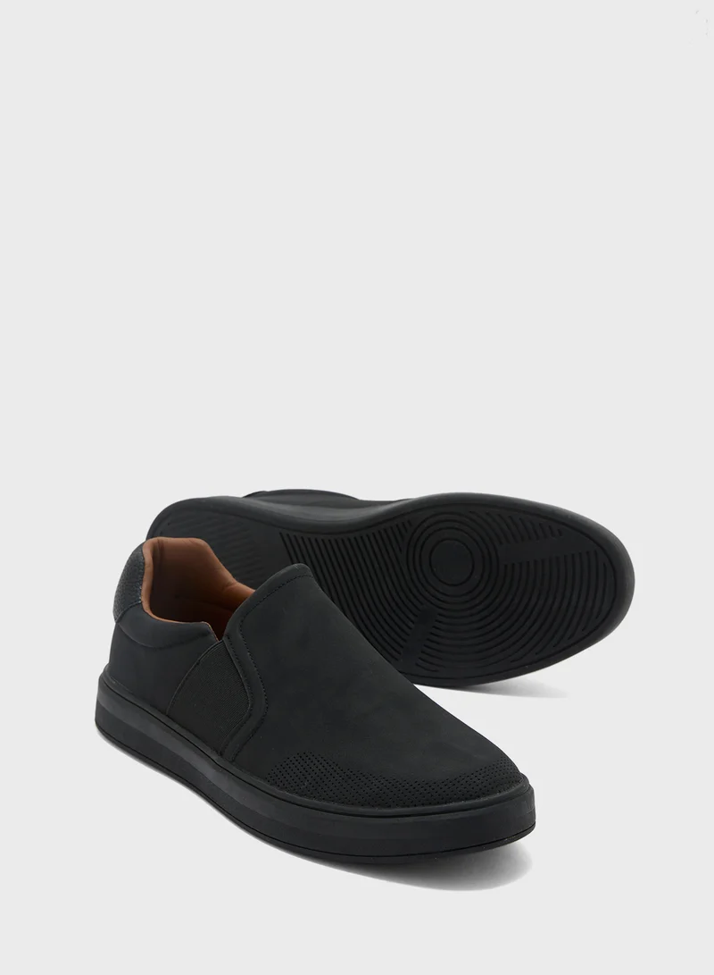 سفنتي فايف Casual Slip Ons