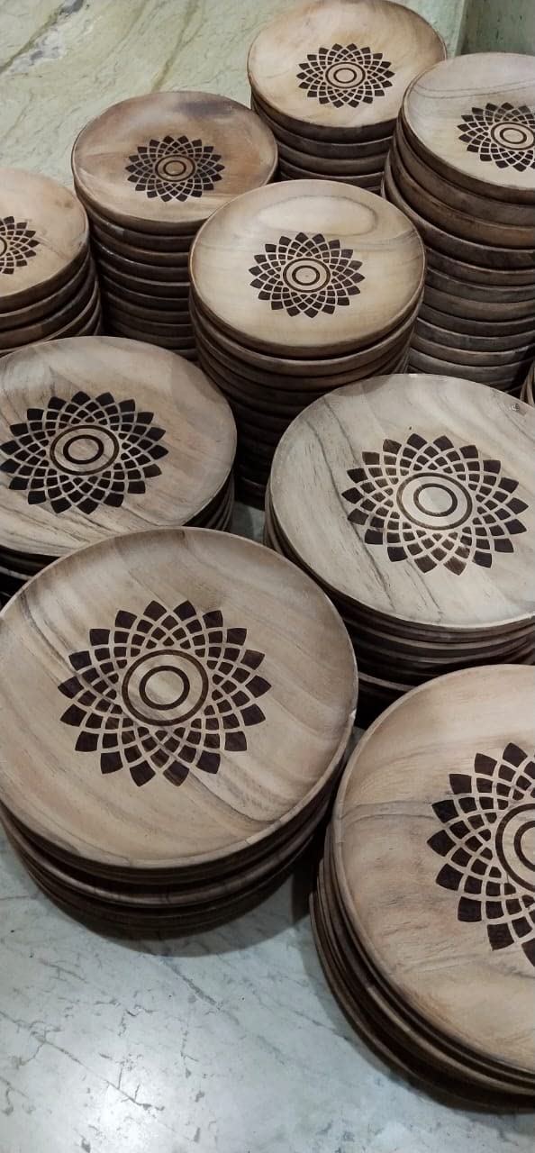 Masterarts Master Arts Wooden Plates, Snacks Plates, Dry Fruit Serving Plate, Dinner Plate, Platter Serve Tray, Round Tray for Serving Snacks ( Size 5 & 7 Inches ) Acacia Wood - Image 3