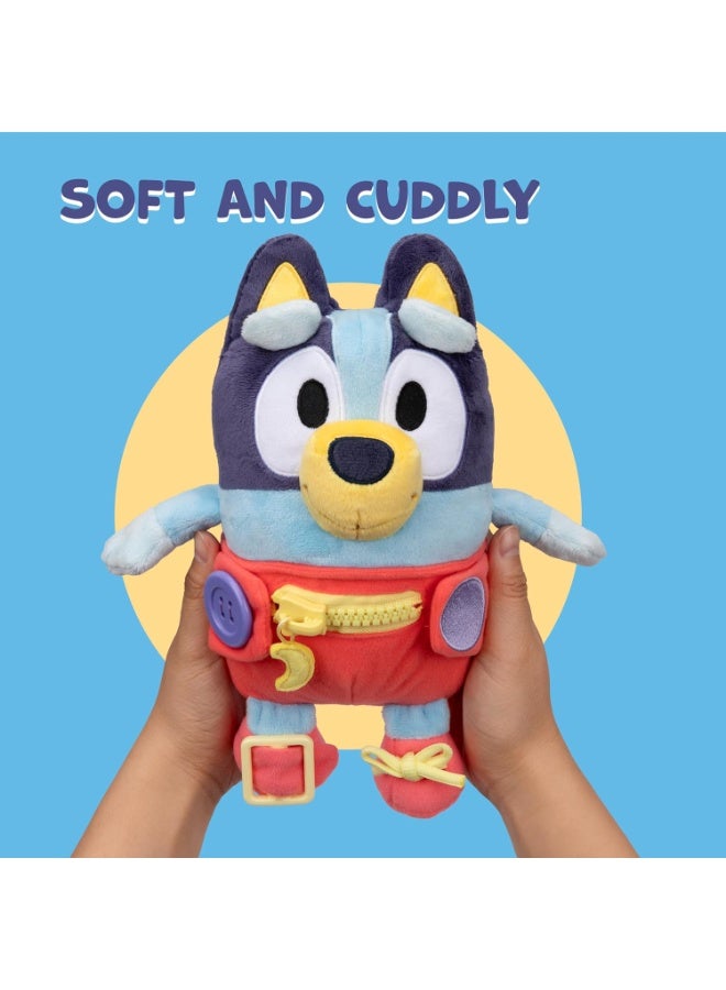 Moose Toys BLUEY S13 PLUSH DRESS & PLAY BABY BLUEY - Image 3