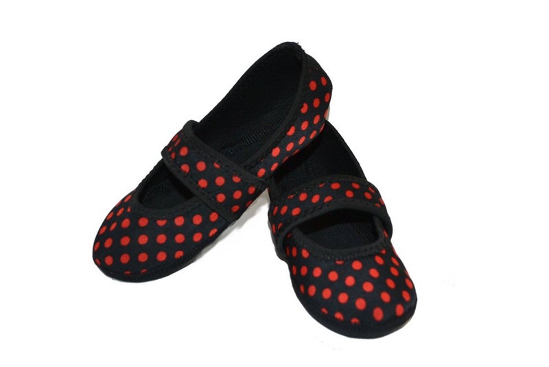 Nufoot Women's Betsy Lou Slipper, Black/Red Polka Dots, Medium - Image 3