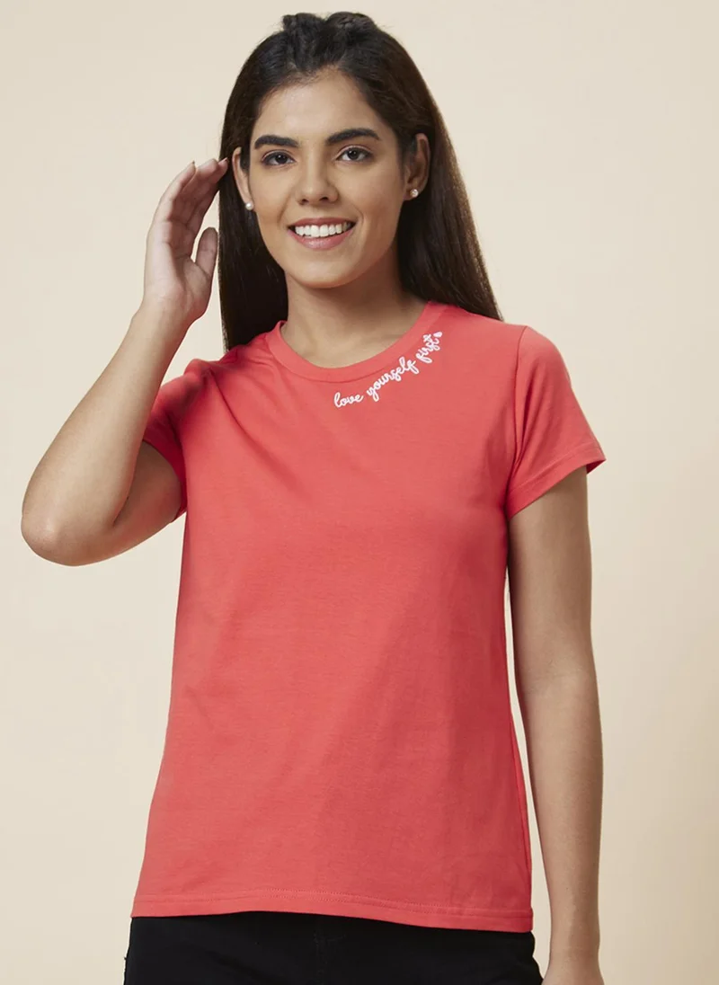 جلو باص Globus Women Red Pure Cotton T-Shirt