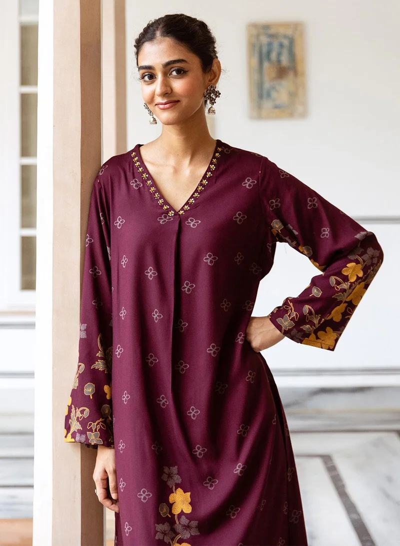 ISHIN  Floral Printed V-Neck Straight Kurta With Trousers for Women | Best Price UAE
