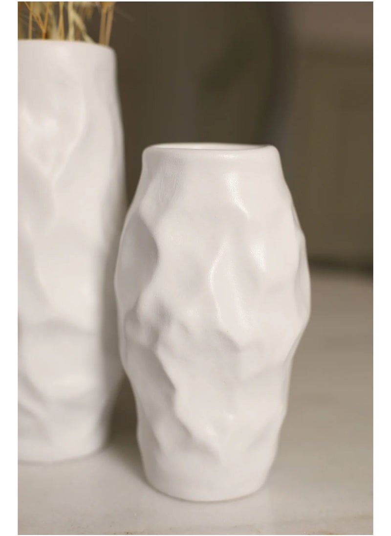 ba9ma - The mesk Vase Set by Ba9ma, handcrafted from resin, is suitable for wooden shelves, dining rooms, and buffets. - Image 1