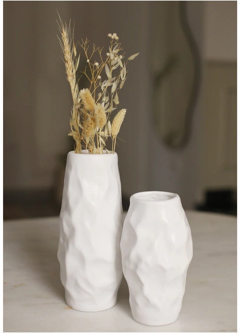 ba9ma - The mesk Vase Set by Ba9ma, handcrafted from resin, is suitable for wooden shelves, dining rooms, and buffets. - Image 1