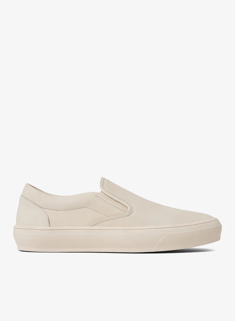 كول ات سبرنج CARRIER Slip-On Casual Shoes