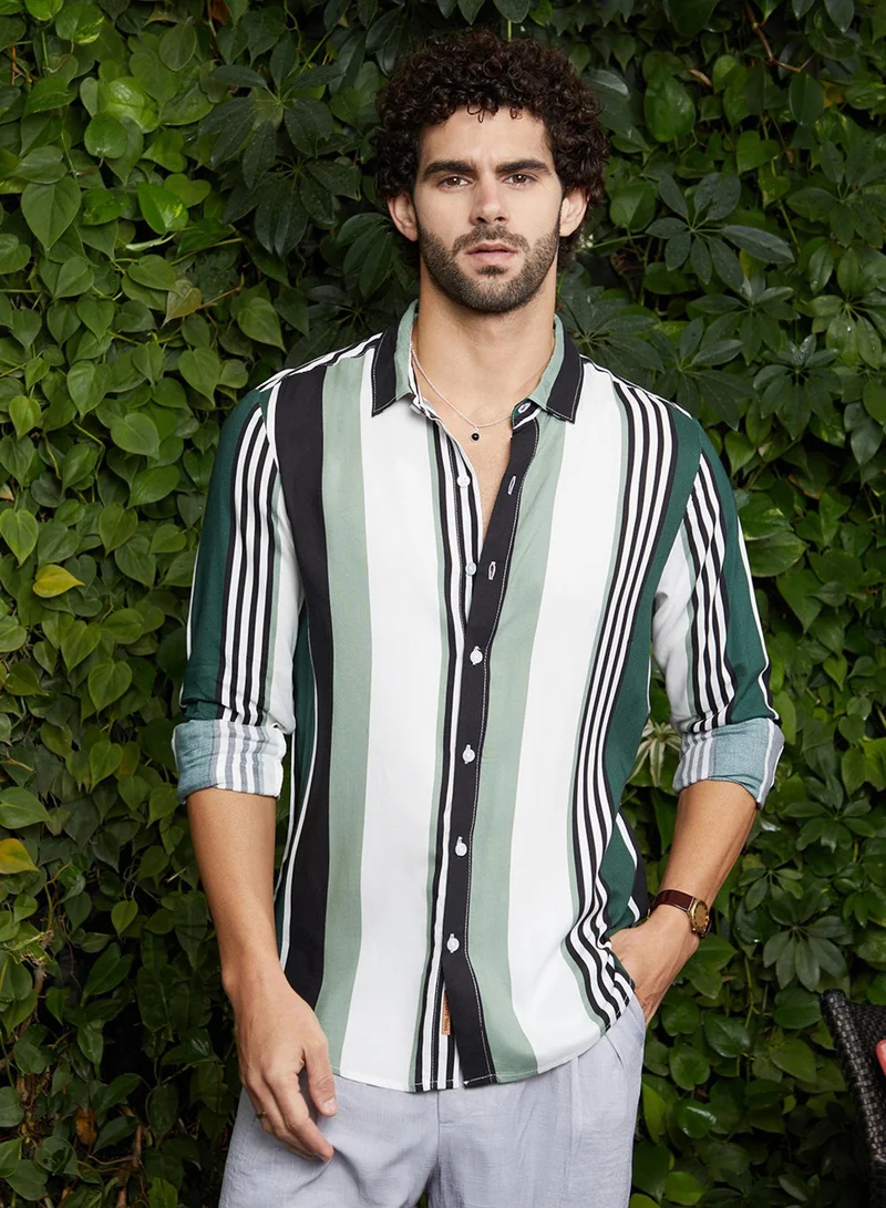 كامبوس سوترا قميص رجالي مخطط باللون الأخضر الغابوي والكريمي