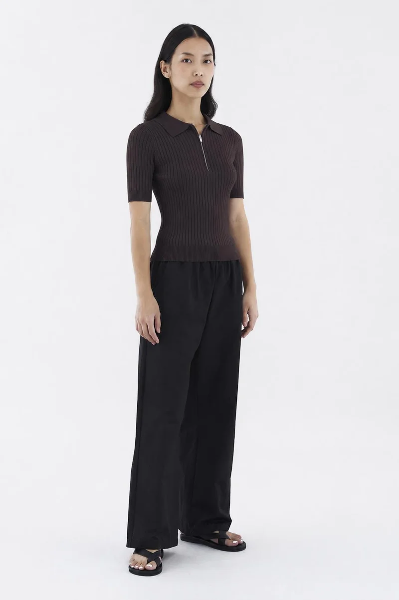 ذا اديتورز ماركت Nodelyn Polo Knit Top - Espresso