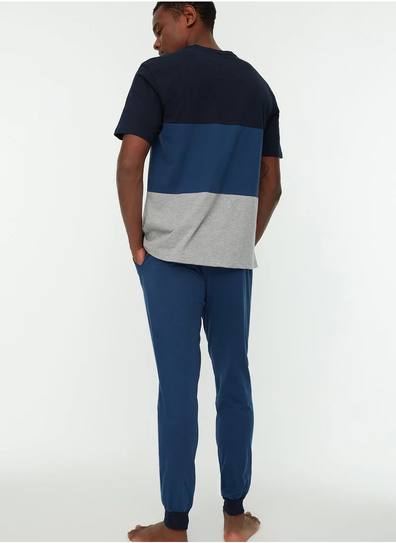 trendyol Colorblack Knitted Pyjama Set