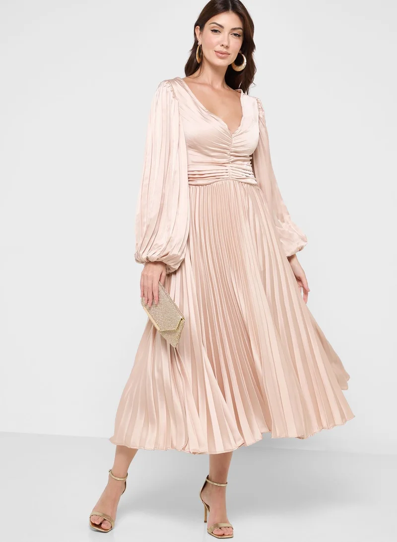 boohoo Plunge Neck Pleated Dress