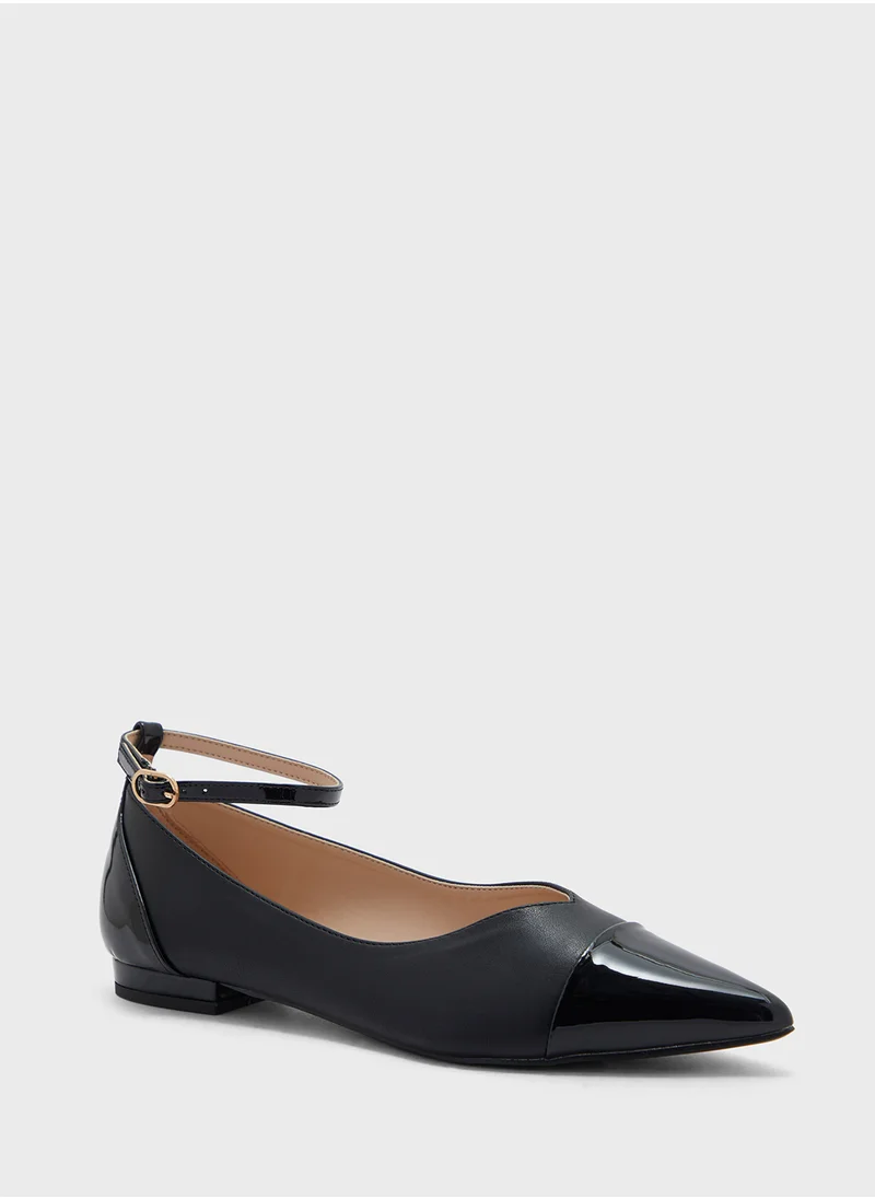 ايلا Pointy Toe Ankle Strap Flat Shoe